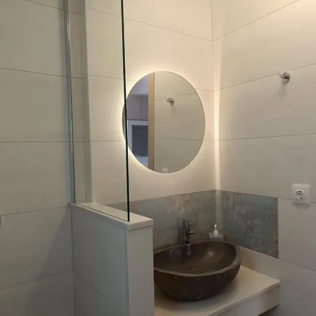 Vakantiehuis Nesea 2 *